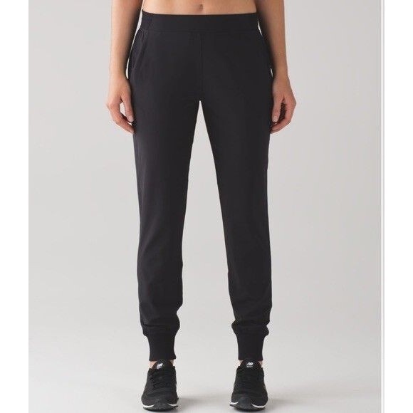 lululemon athletica Pants - Lululemon Get Ready Swift Black Joggers Women’s 8 Zip Pocket Activewear